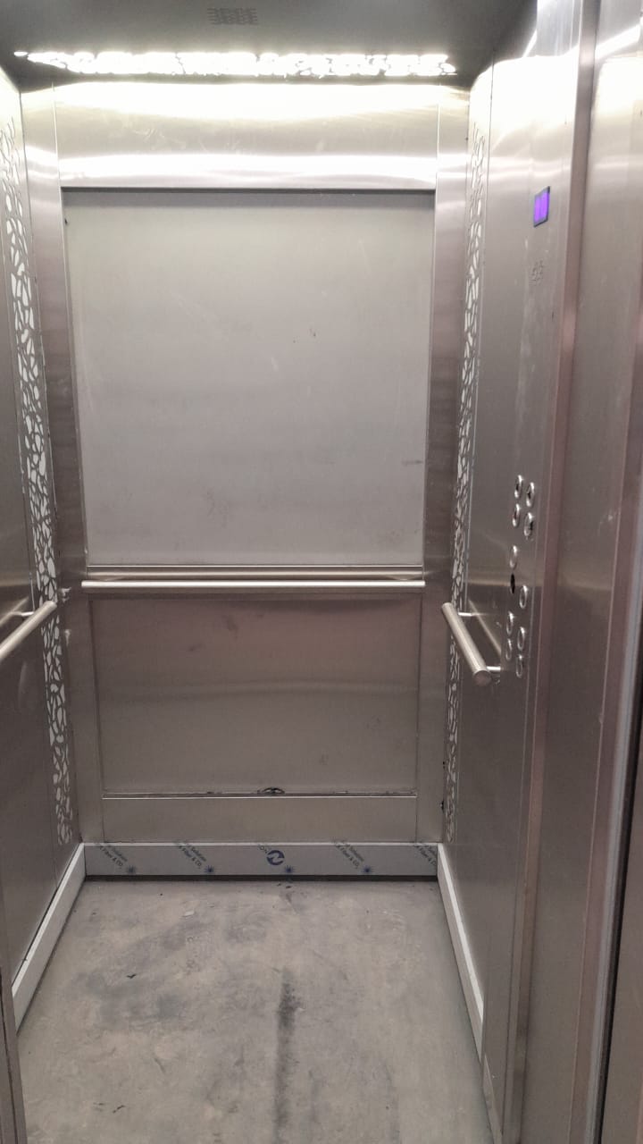 Cabina de ascensor de acero inoxidable fabricada por NOHA